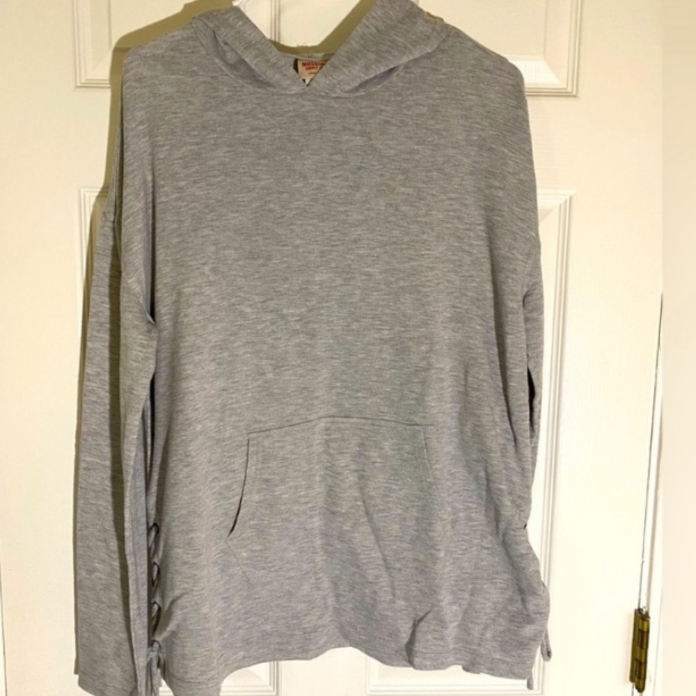 💜3/$25💜 Mossimo Gray Hoodie Size Large